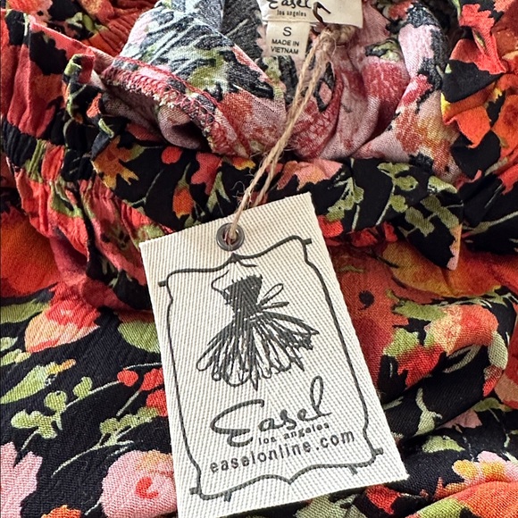 Easel Floral Midi Dress in dark orange/blk/green and a bit of gold. - Picture 8 of 8